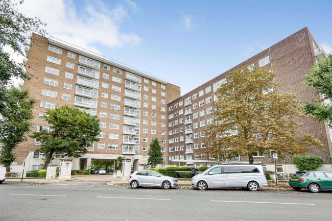 Flat 3, Sheringham, St Johns Wood Park, London, NW8 6QX 2