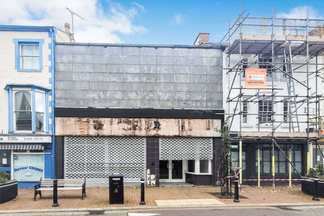 55 High Street, Holywell, Flintshire CH8 7TF 36