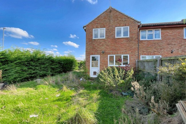 7 Bellver, Toothill, Swindon, Wiltshire, SN5 8JU 6