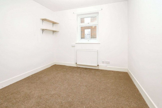 29 Shaftesbury Road, Southsea, Hampshire PO5 3JP 5