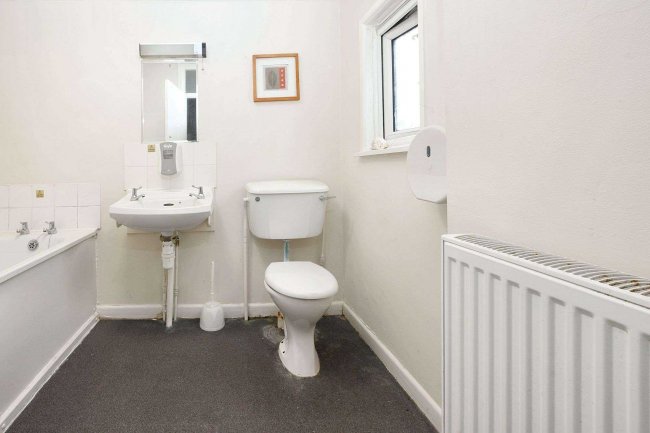 6 Somerset Road, Southsea, Hampshire PO5 2NL 6