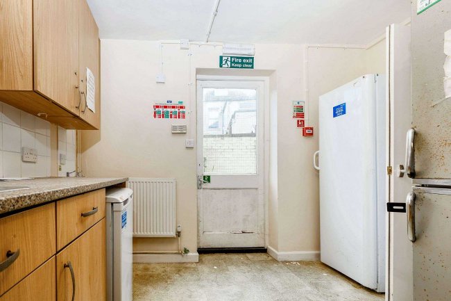 6 Somerset Road, Southsea, Hampshire PO5 2NL 6