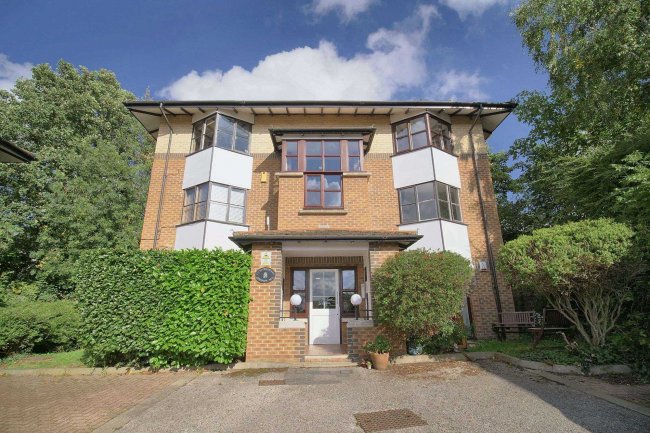 13 Celestial Gardens, Lewisham, London SE13 5RP 4