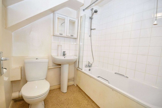 149D Ledbury Road, London W11 1HR 5