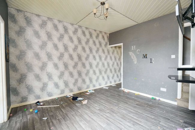 52 Parry Street, Leicester, LE5 3NN 4