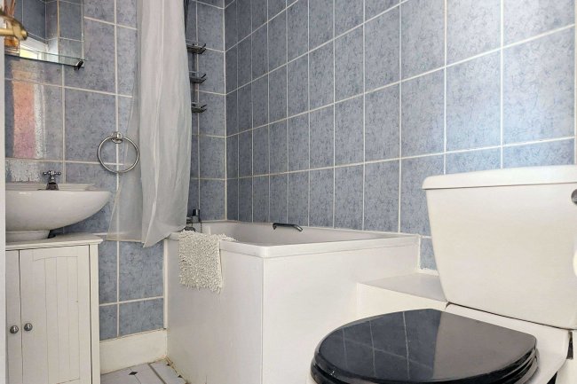 37C St Georges Square, Pimlico, London, SW1V 3QN 9