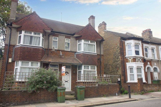 25 Bostall Hill, Abbey Wood, London, SE2 0RB 10