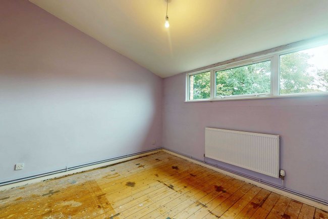 49 Blandford Road, Southall, UB2 4JY 8