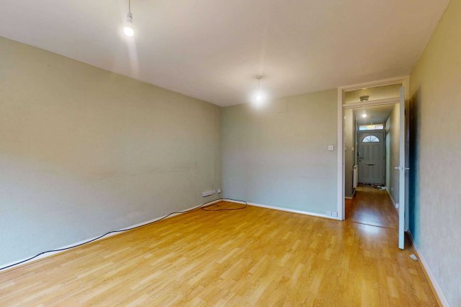 49 Blandford Road, Southall, UB2 4JY 8