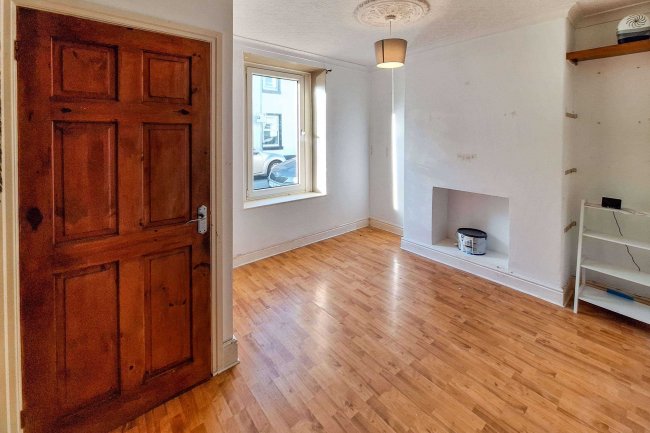 11 Kelly Street, Workington, West Cumbria CA14 3DN 3