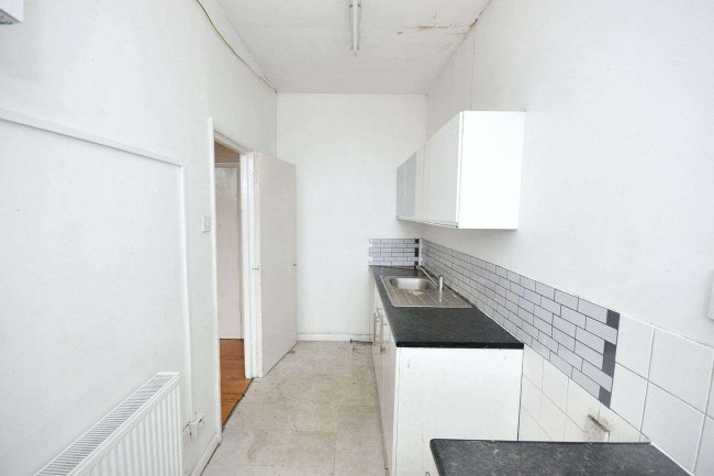 37B Scrubs Lane, Harlesden, London, NW10 6AA 4