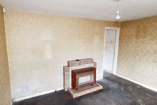 41 Woodbrook Avenue, Halifax, HX2 8PZ 3