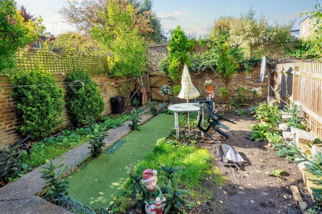 43A Agate Road, Hammersmith, London W6 0AL 9
