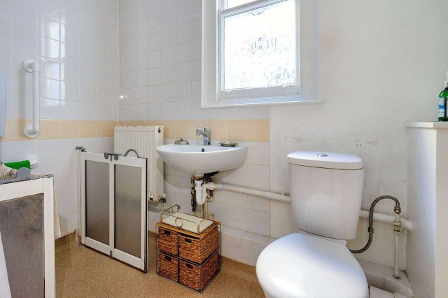 43A Agate Road, Hammersmith, London W6 0AL 9