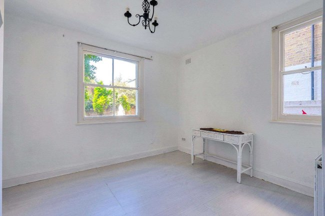 43A Agate Road, Hammersmith, London W6 0AL 9