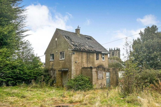 3 Newlands Avenue, Sowerby Bridge, West Yorkshire, HX6 1HH 6