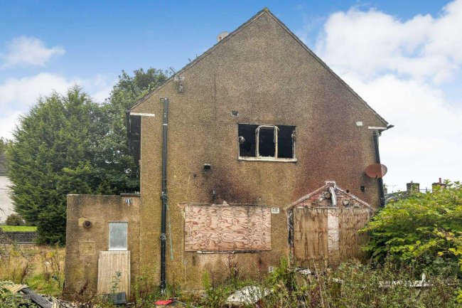 3 Newlands Avenue, Sowerby Bridge, West Yorkshire, HX6 1HH 6