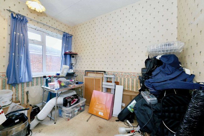 5 Wilmot Grove, Stoke-On-Trent, ST3 5SF 7