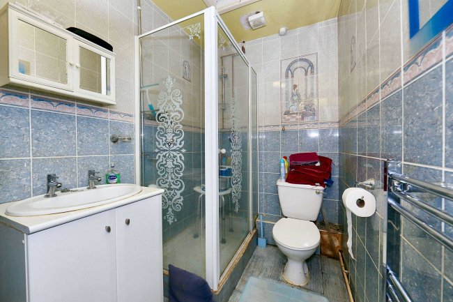 5 Wilmot Grove, Stoke-On-Trent, ST3 5SF 7