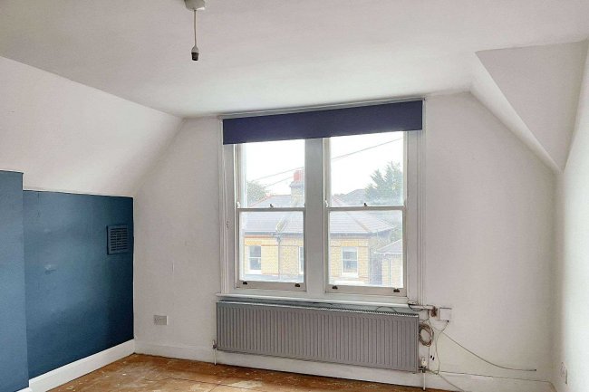 76 Endlesham Road, Balham, London SW12 8JL 2