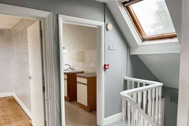 76 Endlesham Road, Balham, London SW12 8JL 2