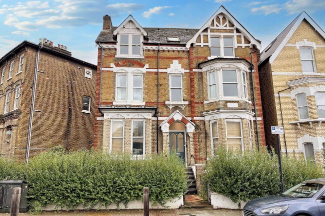 76 Endlesham Road, Balham, London SW12 8JL 2