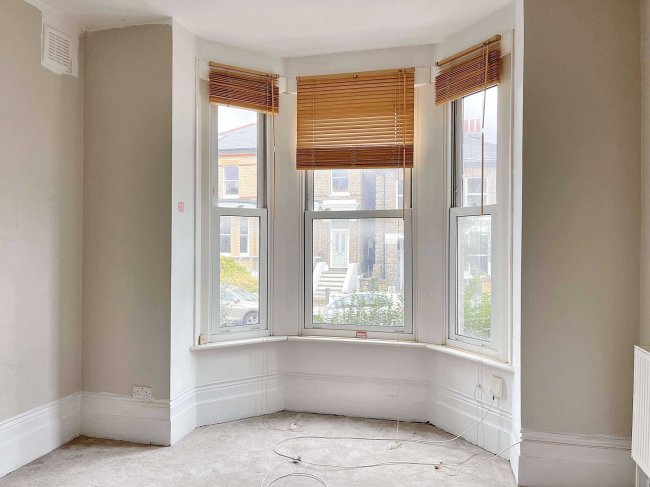 76 Endlesham Road, Balham, London SW12 8JL 2