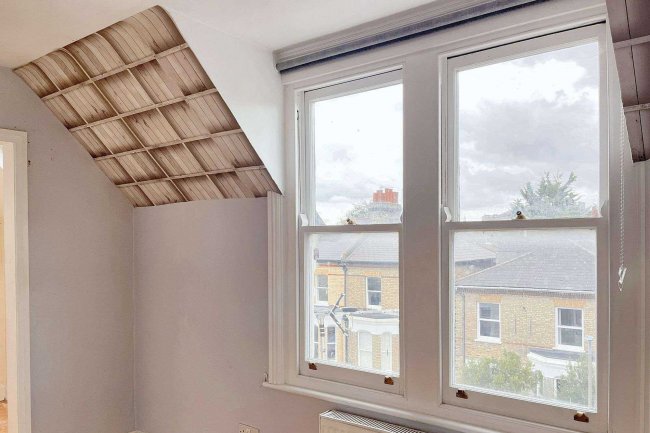 76 Endlesham Road, Balham, London SW12 8JL 2