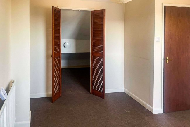 44 Fairview Close, Cheltenham, Gloucestershire, GL52 2LB 2