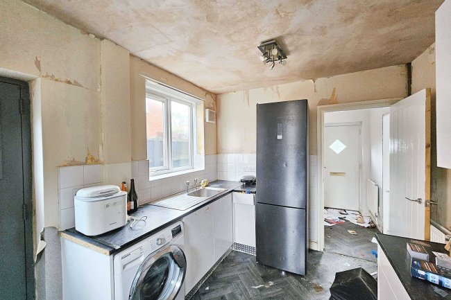 12 Ullock Walk, Middleton, Manchester, M24 4JA 4