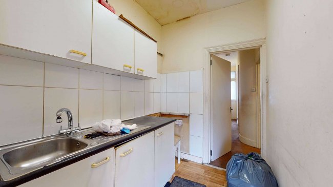 18 Bridge Road, East Ham, London, E6 2AG 7