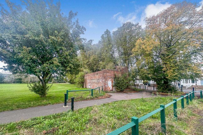 Former WC Block, Green Street, Enfield EN3 7LT 10