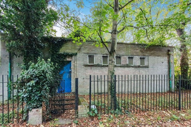 Former WC Block, Hertford Road, Enfield, EN3 5AX 1