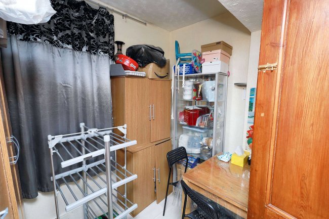 35 Morieux Road, Leyton, London E10 7LJ 4