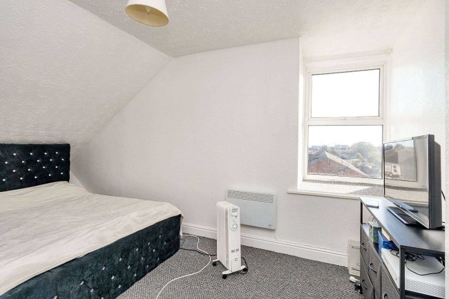 Flat 3, 118 Lowestoft Road, Gorleston, Great Yarmouth, Norfolk NR31 6ND 7