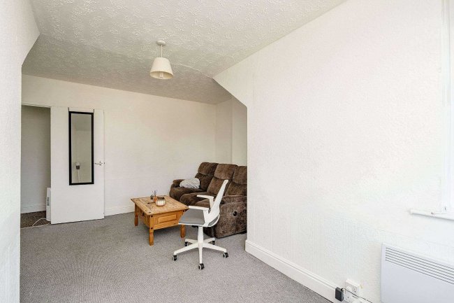 Flat 3, 118 Lowestoft Road, Gorleston, Great Yarmouth, Norfolk NR31 6ND 7