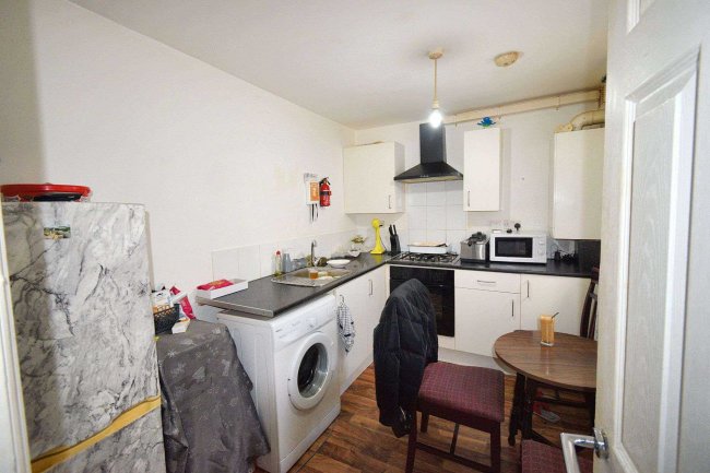 Flat A, 19 Paget Road, Great Yarmouth, Norfolk, NR30 2DN 8