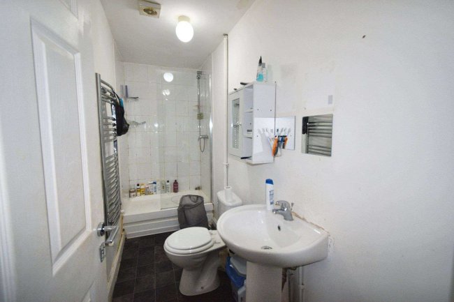 Flat A, 19 Paget Road, Great Yarmouth, Norfolk, NR30 2DN 8