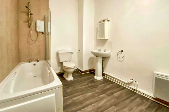 17-23 Queen Street and 2 Waterloo Street, Market Rasen, Lincolnshire, LN8 3ES 1