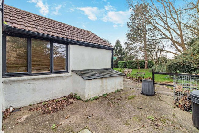 Blue House Farm, Peterstone Wentlooge, Cardiff CF3 2TR 8