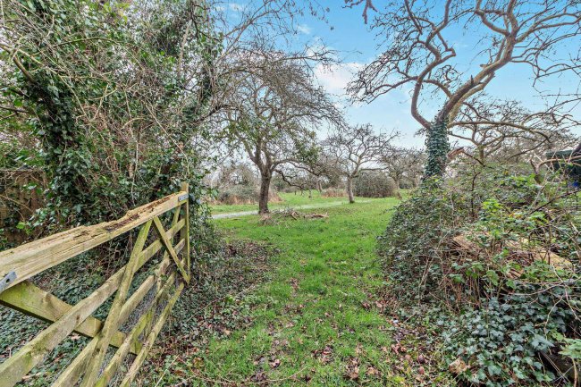 Blue House Farm, Peterstone Wentlooge, Cardiff CF3 2TR 8