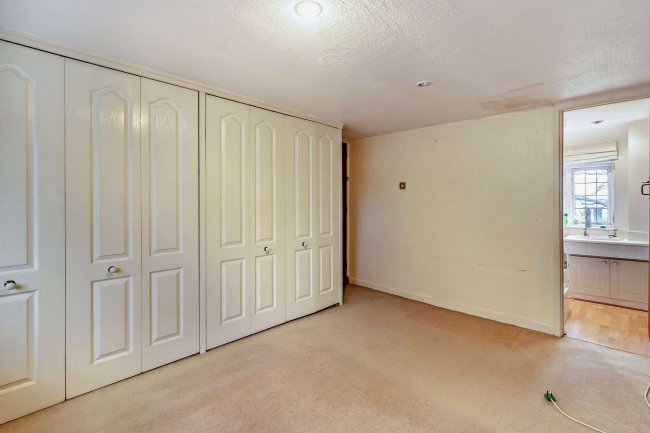 Blue House Farm, Peterstone Wentlooge, Cardiff CF3 2TR 8