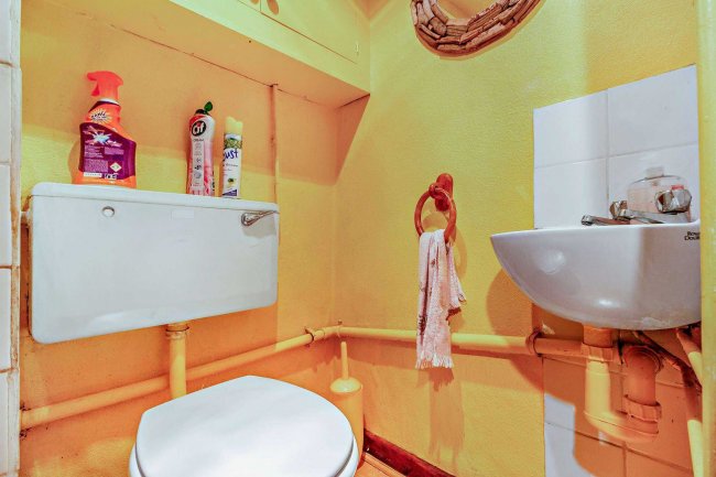 Blue House Farm, Peterstone Wentlooge, Cardiff CF3 2TR 8