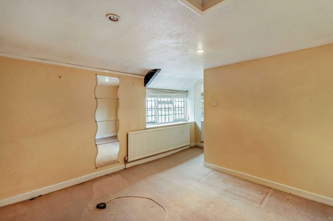 Blue House Farm, Peterstone Wentlooge, Cardiff CF3 2TR 8