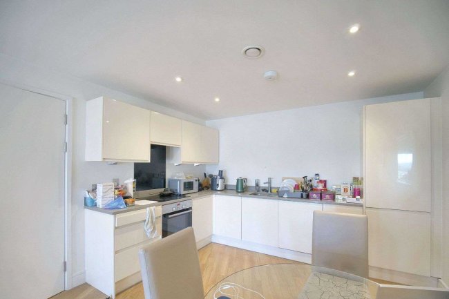 Apartment 5, Hippersley Point, 4 Tilson Bright Square, London SE2 9DR 7