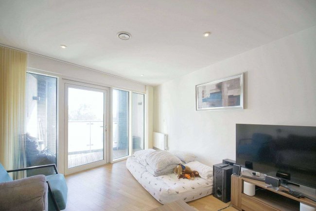 Apartment 5, Hippersley Point, 4 Tilson Bright Square, London SE2 9DR 7