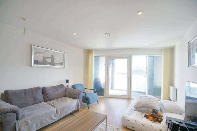 Apartment 5, Hippersley Point, 4 Tilson Bright Square, London SE2 9DR 7