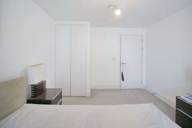 Apartment 5, Hippersley Point, 4 Tilson Bright Square, London SE2 9DR 7