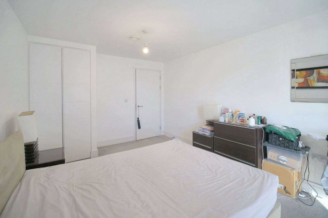 Apartment 5, Hippersley Point, 4 Tilson Bright Square, London SE2 9DR 7