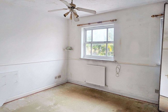 8 Wheeler Road, Maidenbower, Crawley, West Sussex, RH10 7UF 10